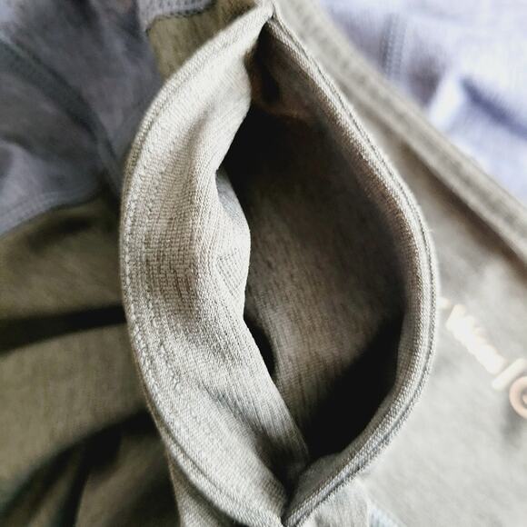 Outdoor Voices Warm Up Leggings Color Block Blue Charcoal Size Small - Picture 8 of 9